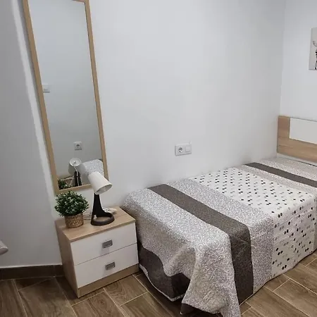 Piso Amplio Completo En 9 Personas *