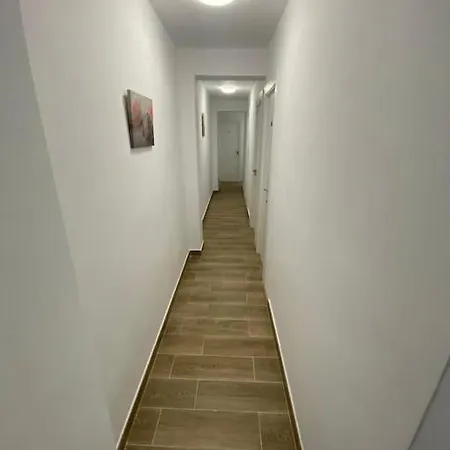 Piso Amplio Completo En 9 Personas *