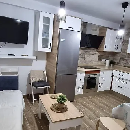 Piso Amplio Completo En 9 Personas Apartman