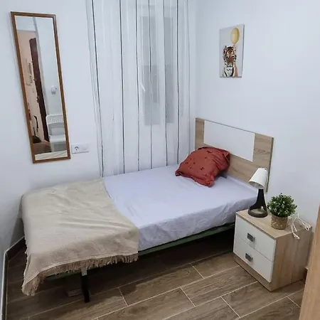 Piso Amplio Completo En 9 Personas *